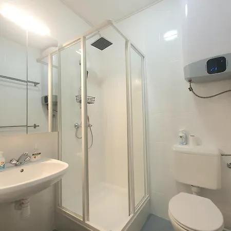 Apartment & Wellness *